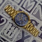 ساعت مچی عقربه ای زنانه مدل 9054 طلایی سرمه ای - Image 2