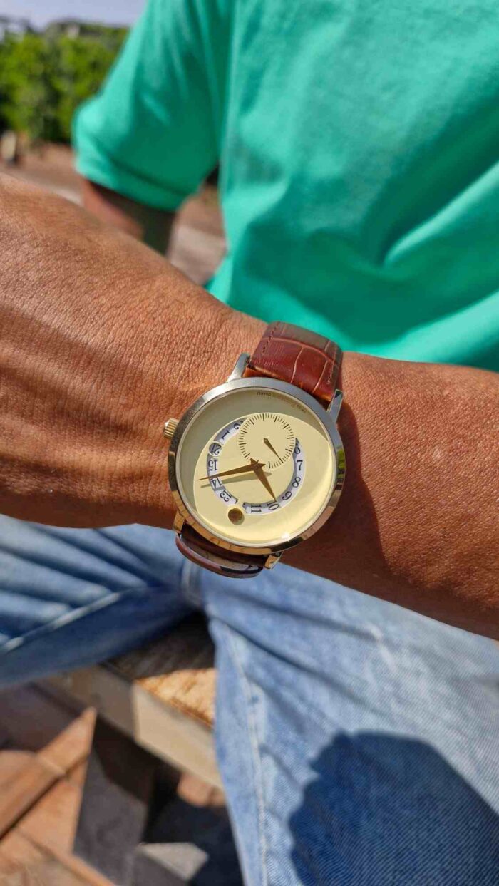 ساعت مردانه رومانس | استیل لوکس با بند چرمی قهوه‌ای و صفحه نخودی - Image 2