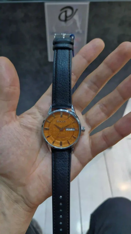 ساعت نارنجی