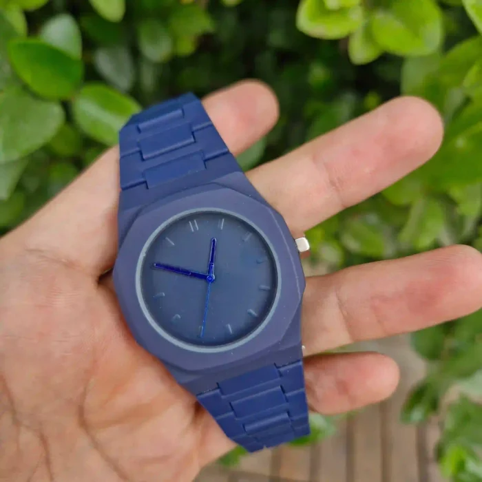 ساعت اعداد فارسی سرمه ای